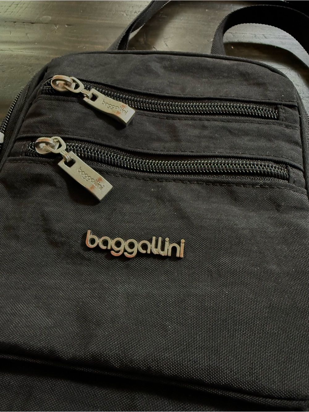 Baggallini Journey Crossbody Bag with RFID Black Nylon Great for Travel - Picture 5 of 6